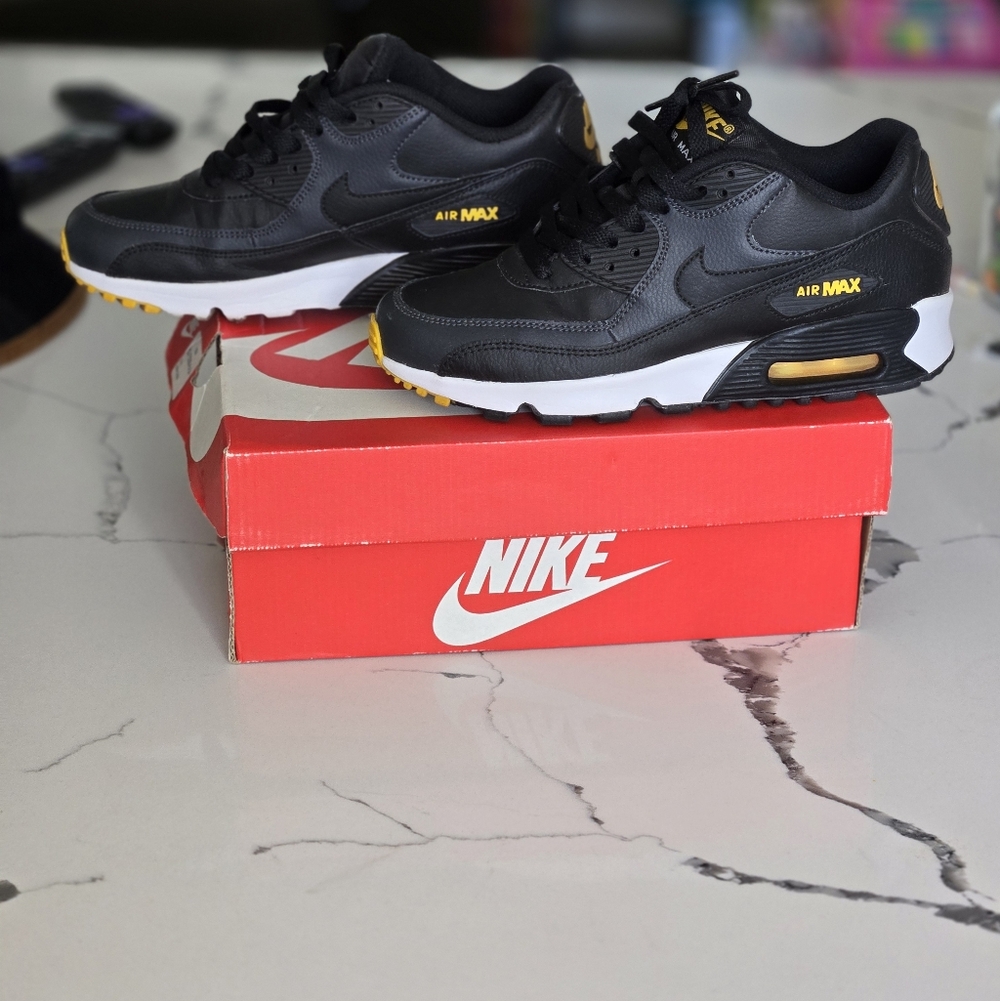 Nike Air Max 90